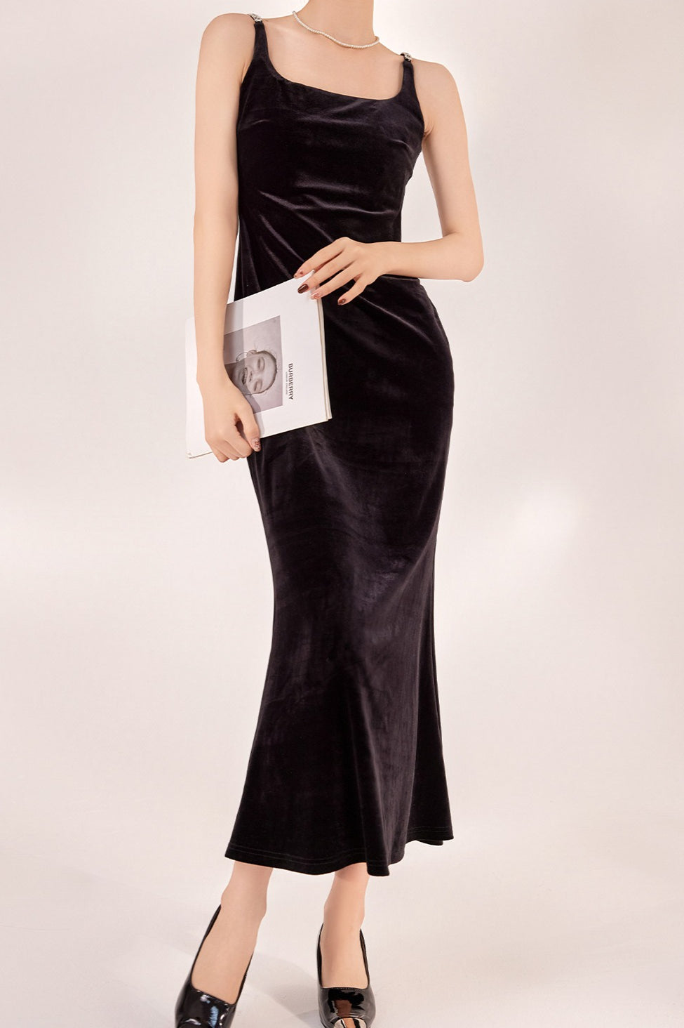 Attractive Velvet Strappy Backless Maxi Dress