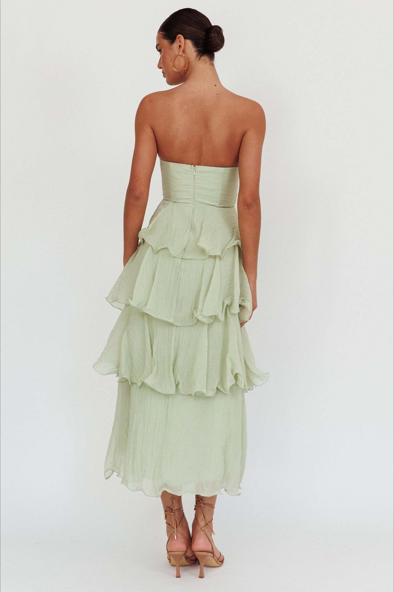 Chic Slim Fit Strapless Backless Ruffled Prom Dress