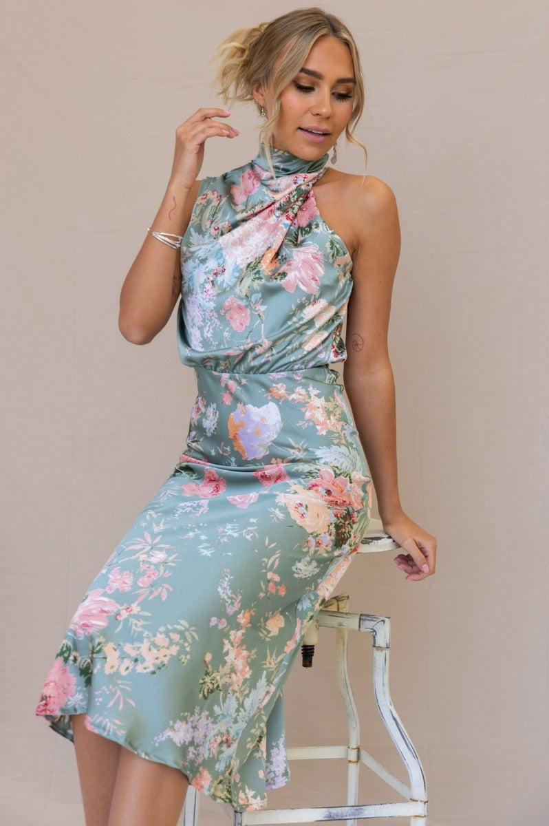 Wine Country Dates Bloom Halter Neck Elastic Waist Maxi Dress