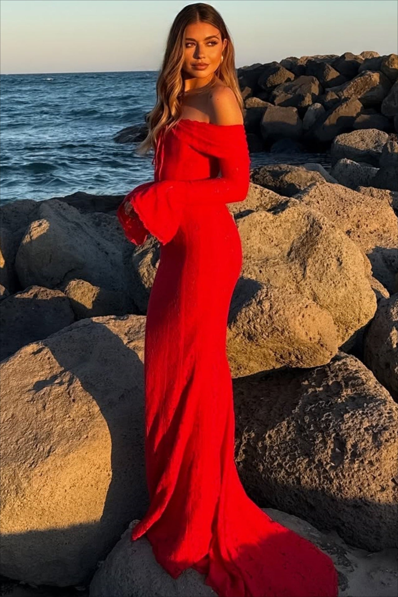 Lace Edition Bustier Bell Sleeve Maxi Dress