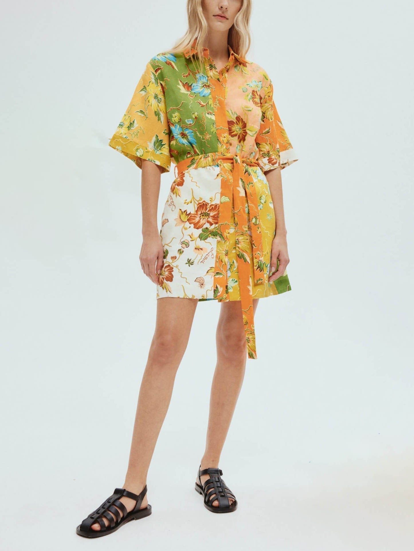 Unique contrasting Flower print mini dress