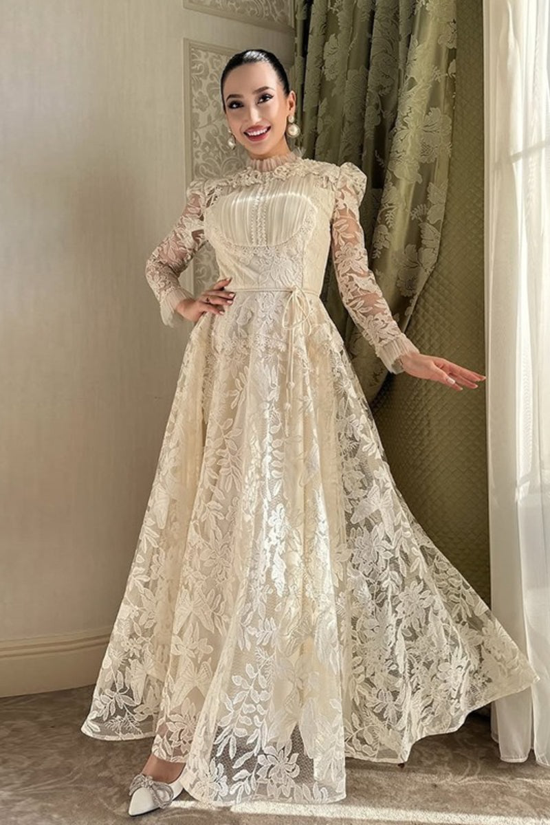 Retro Graceful Lace Embroidered Wedding Dress