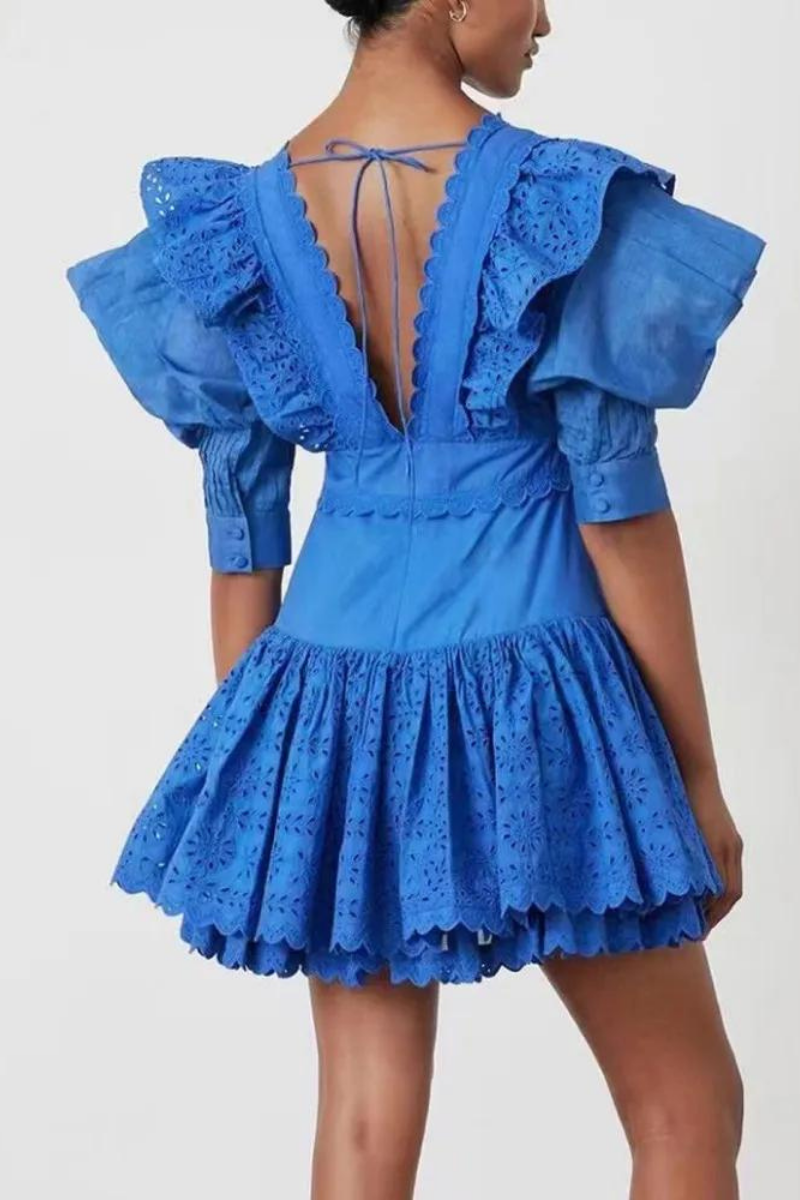 Minimalist Rosalía Backless Mini Dress with Ruffles and a Plunging Neckline Statement Occasion Edit