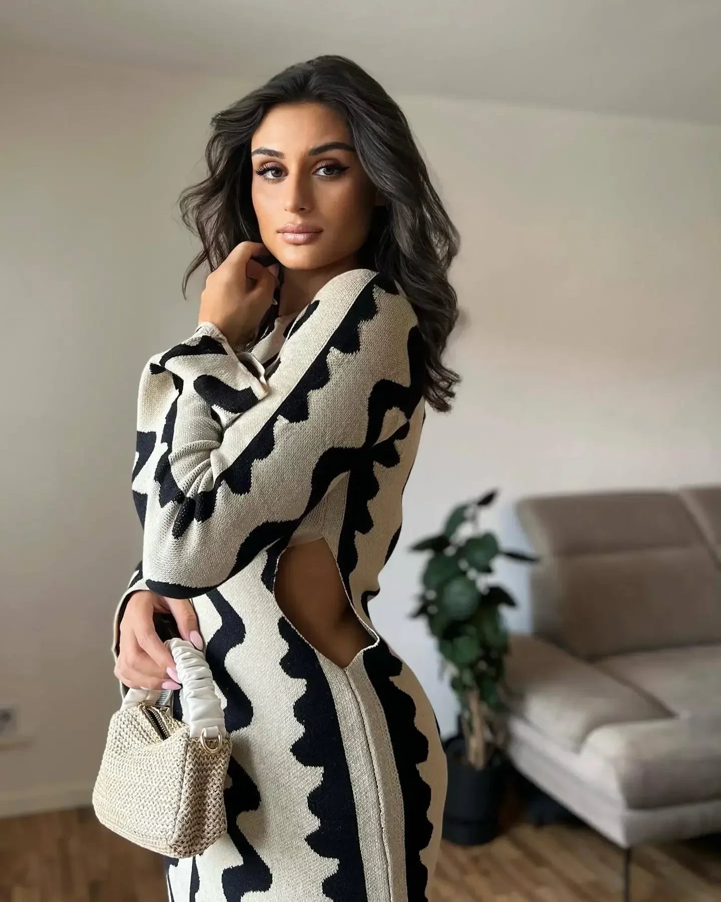 2024 Chic Wave Striped Oneck Maxi Knitted Bodycon Dress
