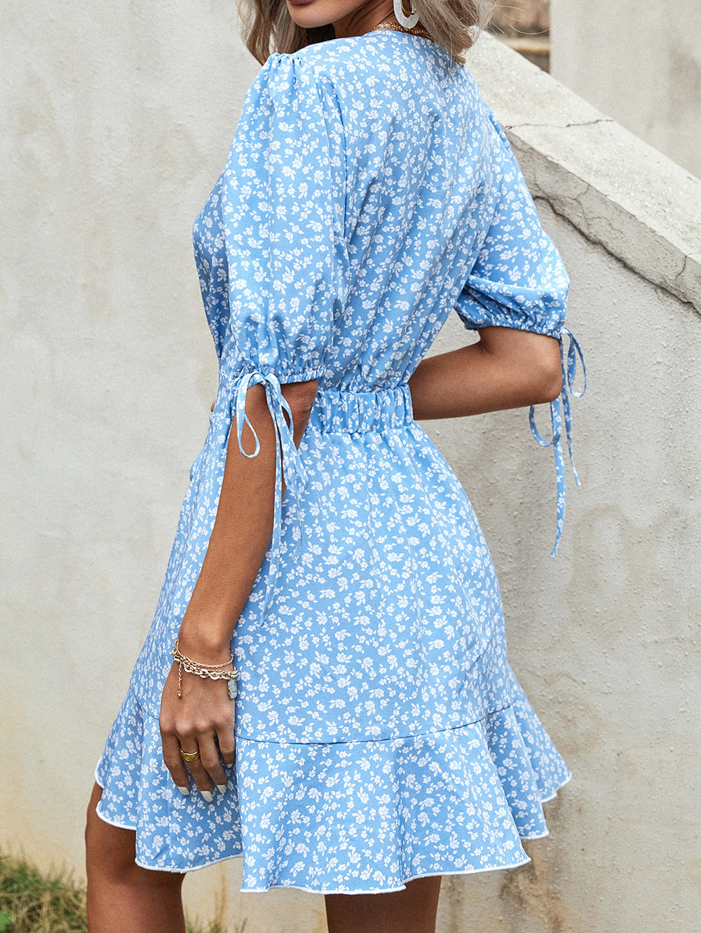 Fresh and Sweet V neck Bow Botanical Dress