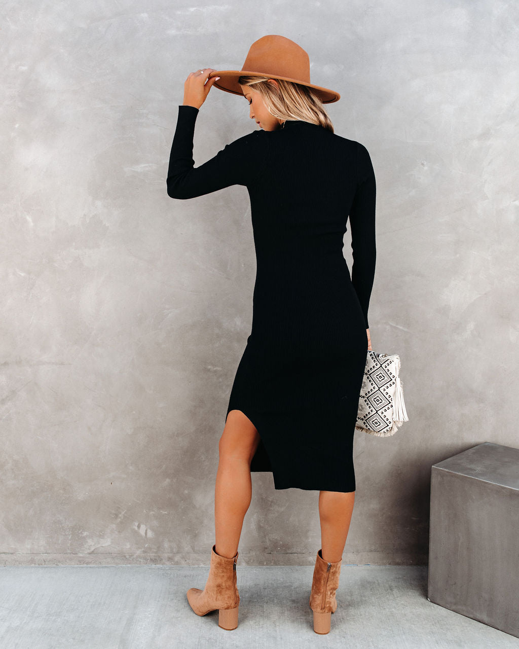 Mock Newtown Neck Knit Midi Dress Black
