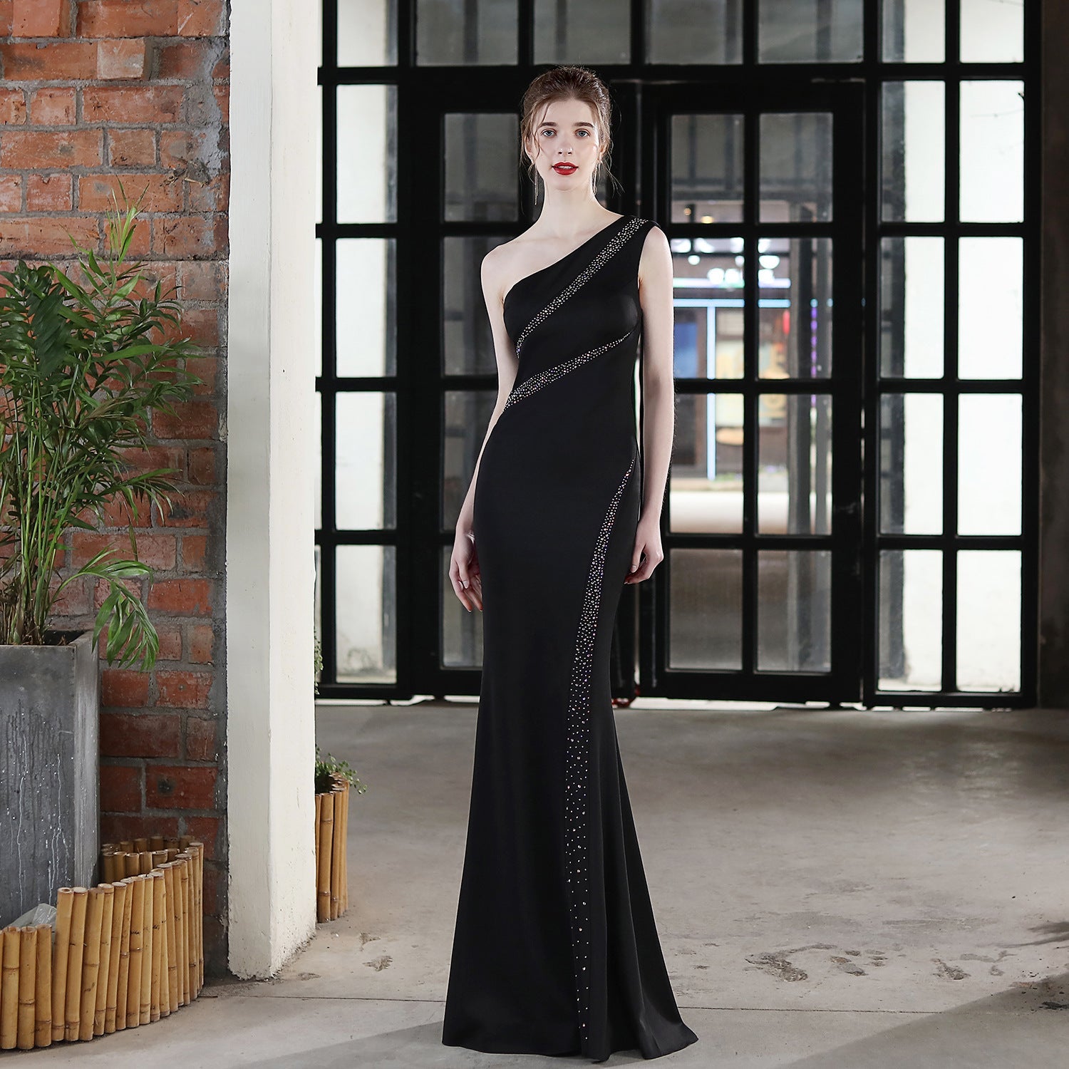 Dress Bride Extended One Shoulder Appreciation Dinner Slim-Fit Fishtail Wedding Car Model Exhibition Dress
