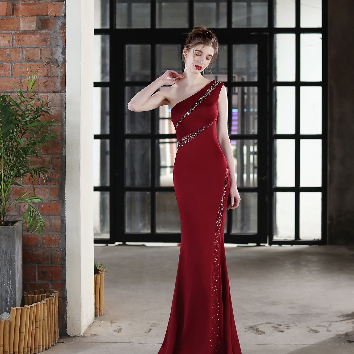 Dress Bride Extended One Shoulder Appreciation Dinner Slim-Fit Fishtail Wedding Car Model Exhibition Dress