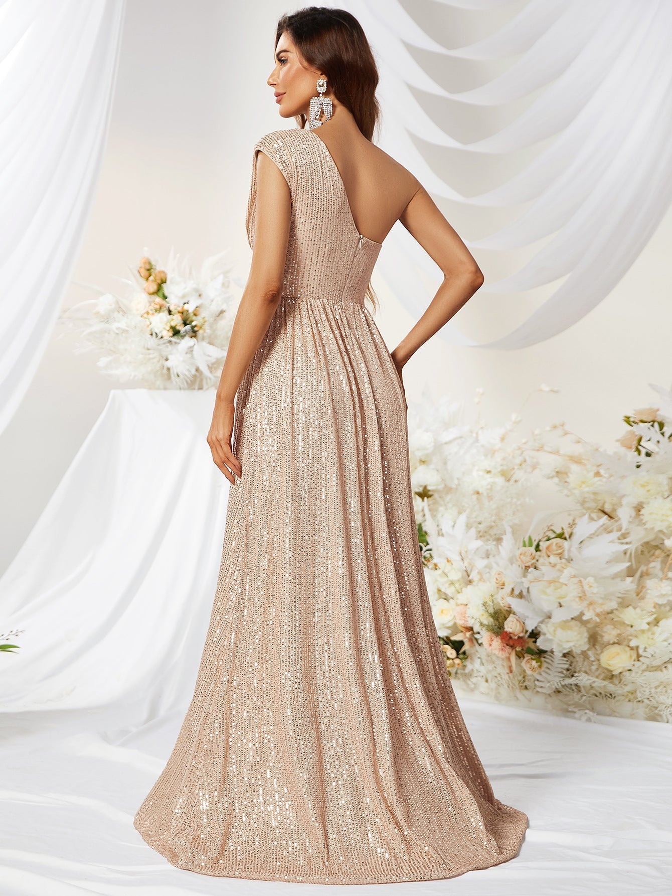 Evening Dress Oblique Shoulder Sleeveless Refined Sequined Party Dress Maxi Dress