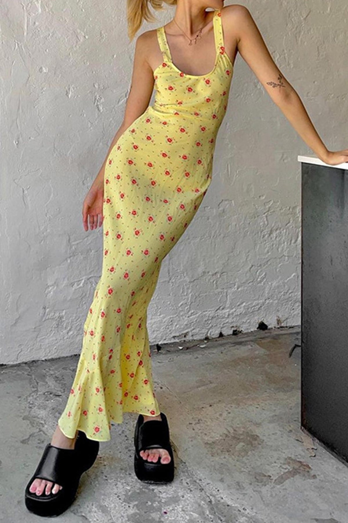 Yellow Scoop Neck Flower Tank Dress