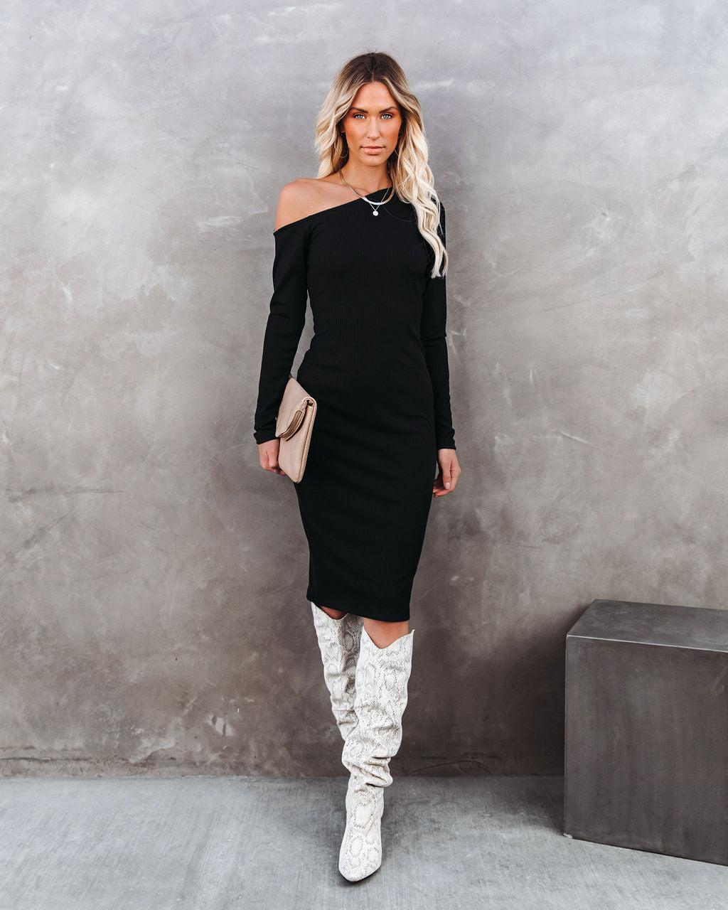 Off Arielle The Shoulder Ribbed Knit Midi Dress FINAL