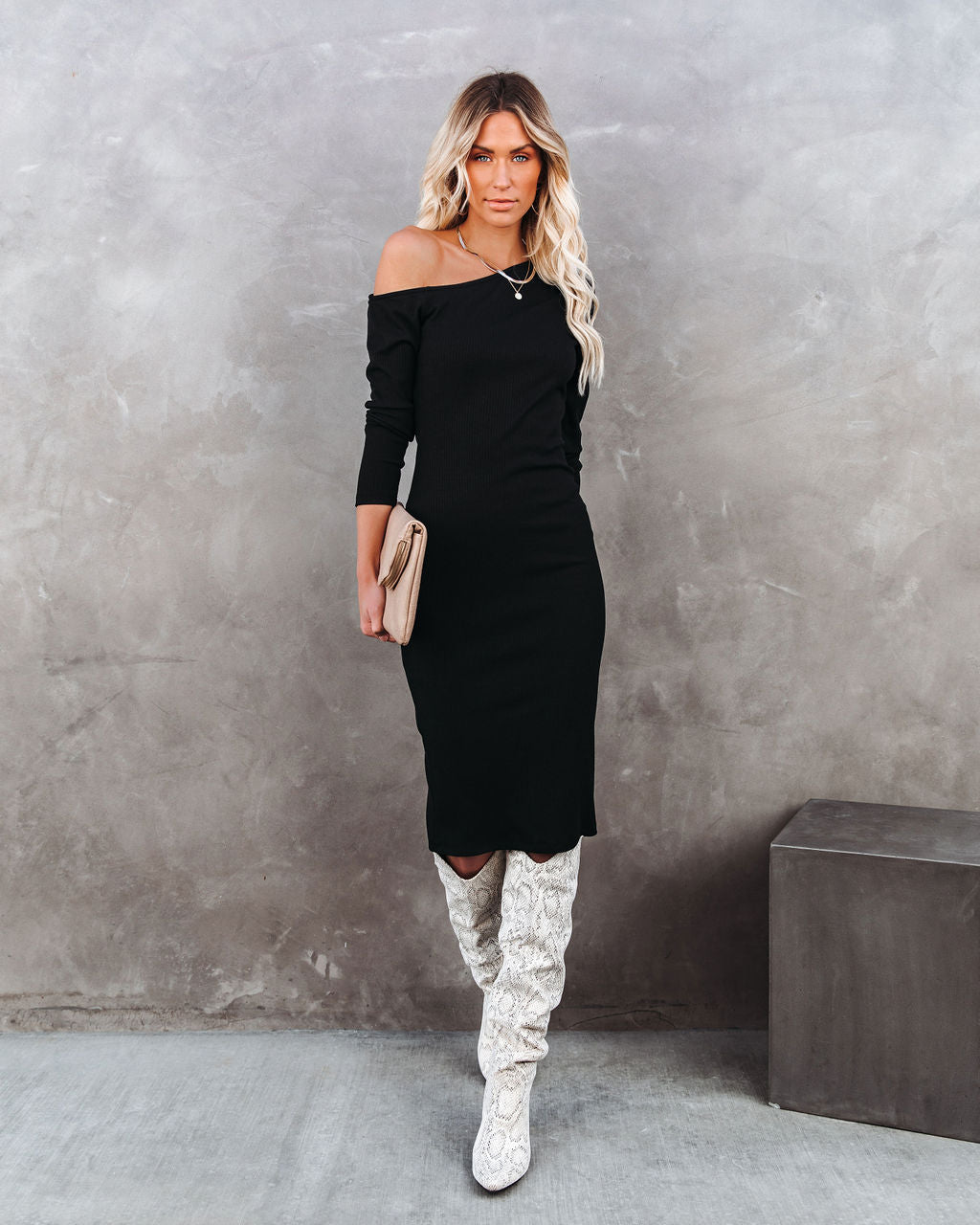 Off Arielle The Shoulder Ribbed Knit Midi Dress FINAL