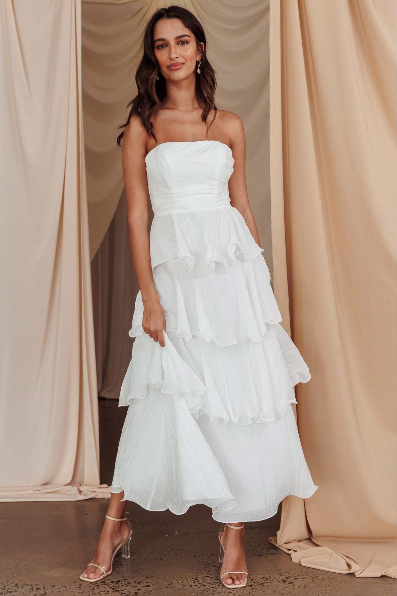 Chic Slim Fit Strapless Backless Ruffled Prom Dress