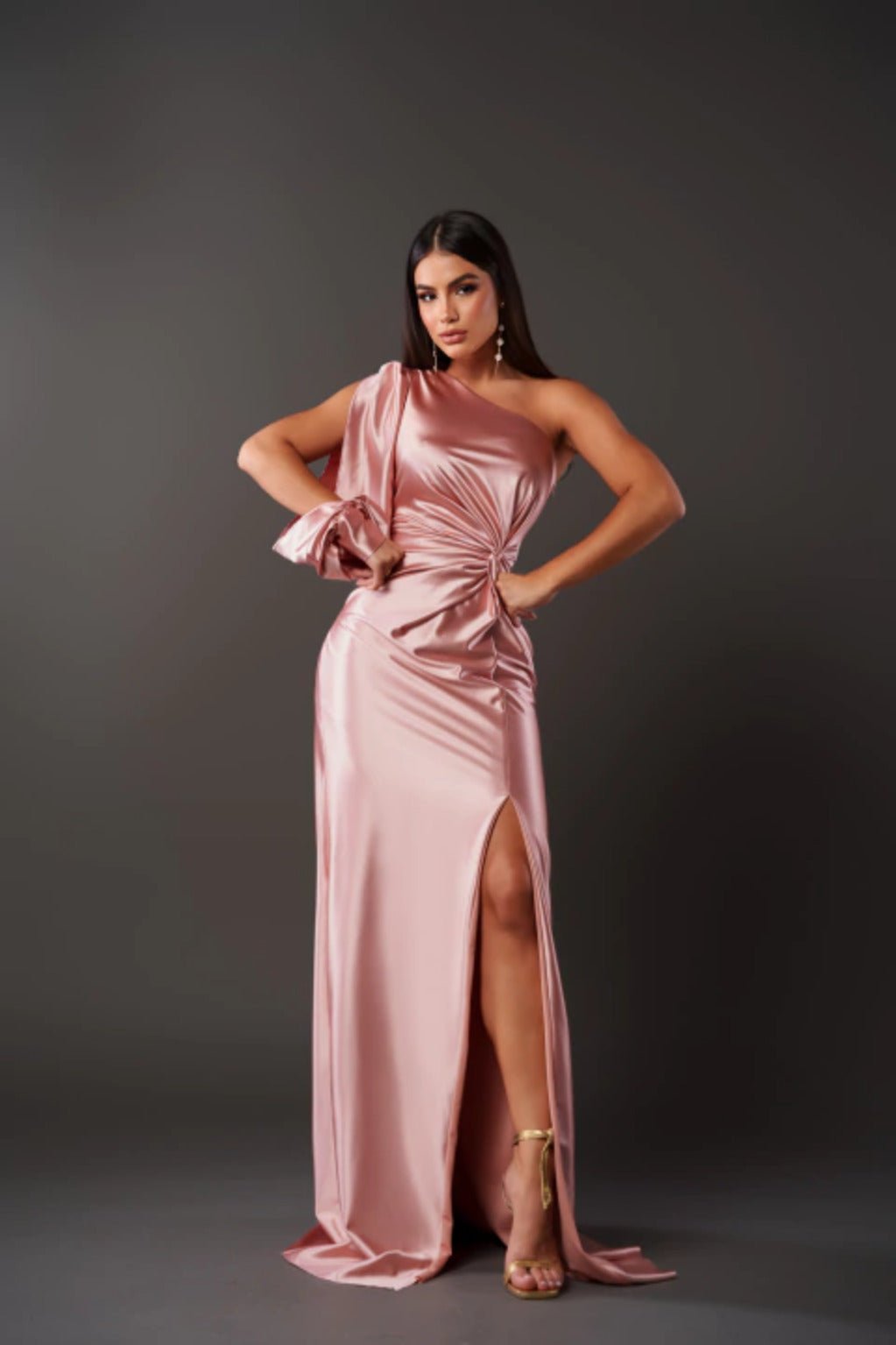 Violeta Graceful Maxi Dress Made of Flowing Fabric for Women