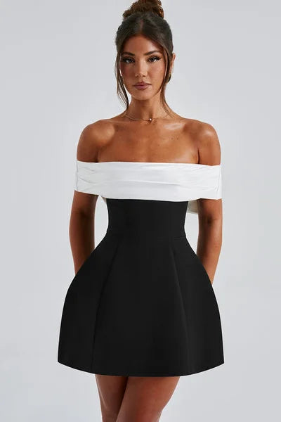 Chic Romina Delta Mini Dress Black/white Silhouette Collection