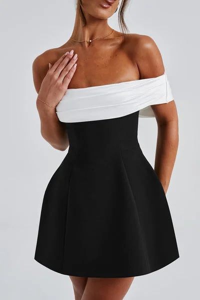 Chic Romina Delta Mini Dress Black/white Silhouette Collection