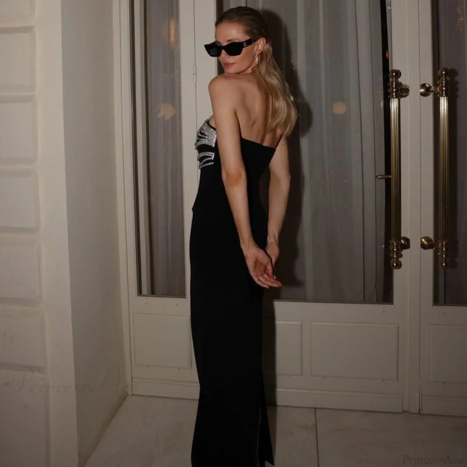 Graceful Embroidered Crystal Party Dress Prom Dress