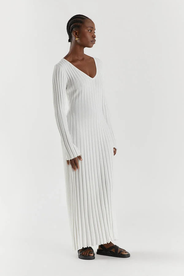 Timeless Sasha Knitted Midi Dress with V Neck and Sleeves Evening Wear Edit