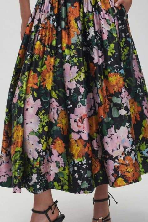 Exclusive Xaviera Printed Midi Dress with V Neck and Puff Sleeves Premium Wardrobe Essential