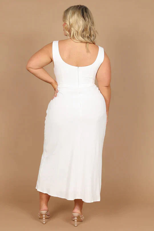 Gudelia Midi Dress in a Wrap Style for Women Refined Relaxed Wear