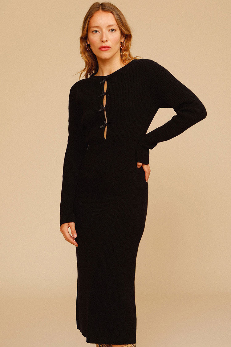 Classic Cutout Long Sleeve Winter Pullover Sweater Midi Dress - Black