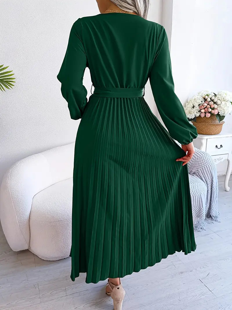 Effortless Verónica Pleated Midi Dress Chic Silhouette Collection