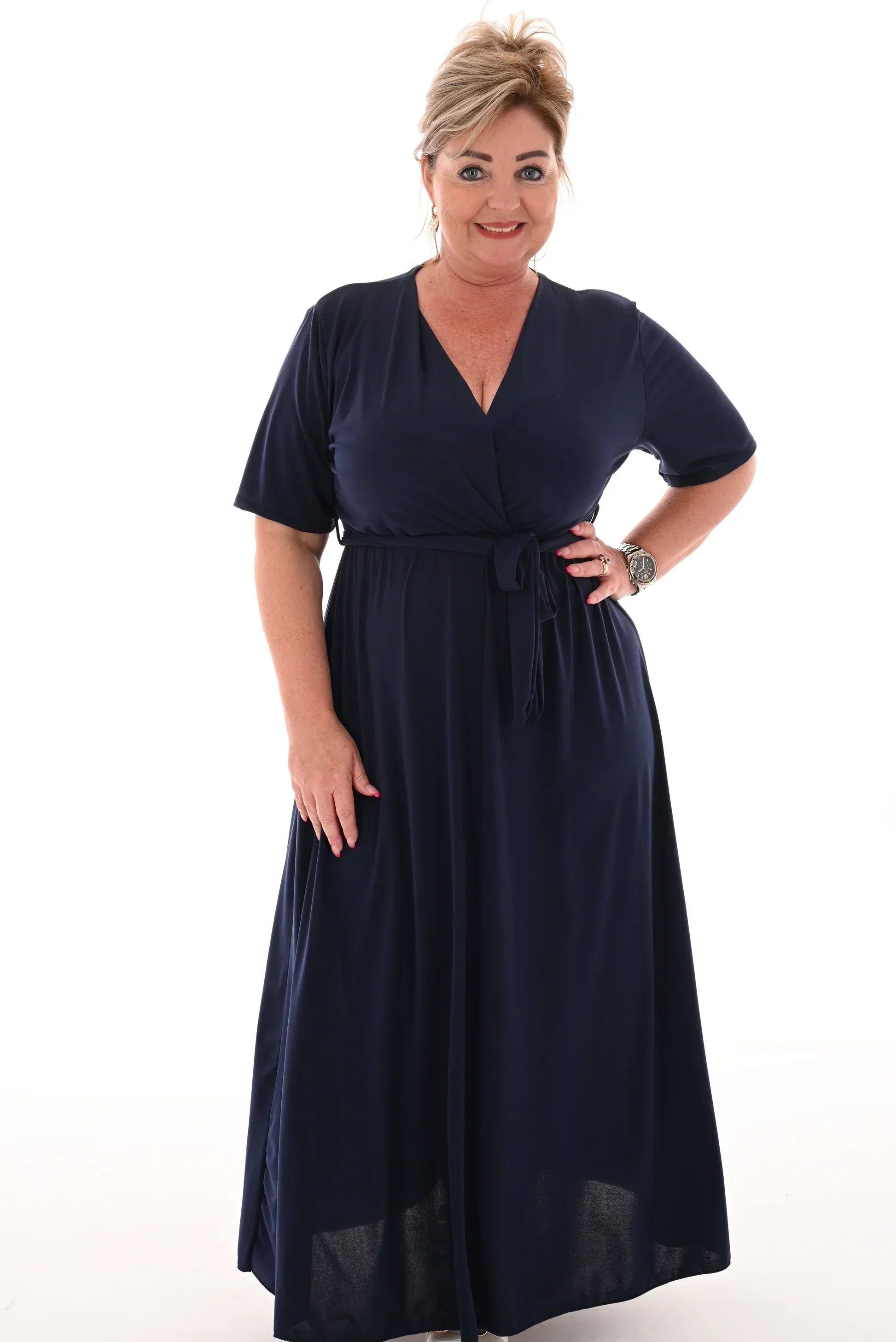 Leila Minimalist Maxi Dress Travel with Belt Premium Edit