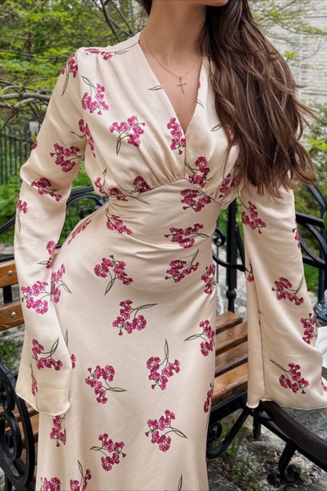 Chic V Neck Flare Sleeve Maxi Floral Dress