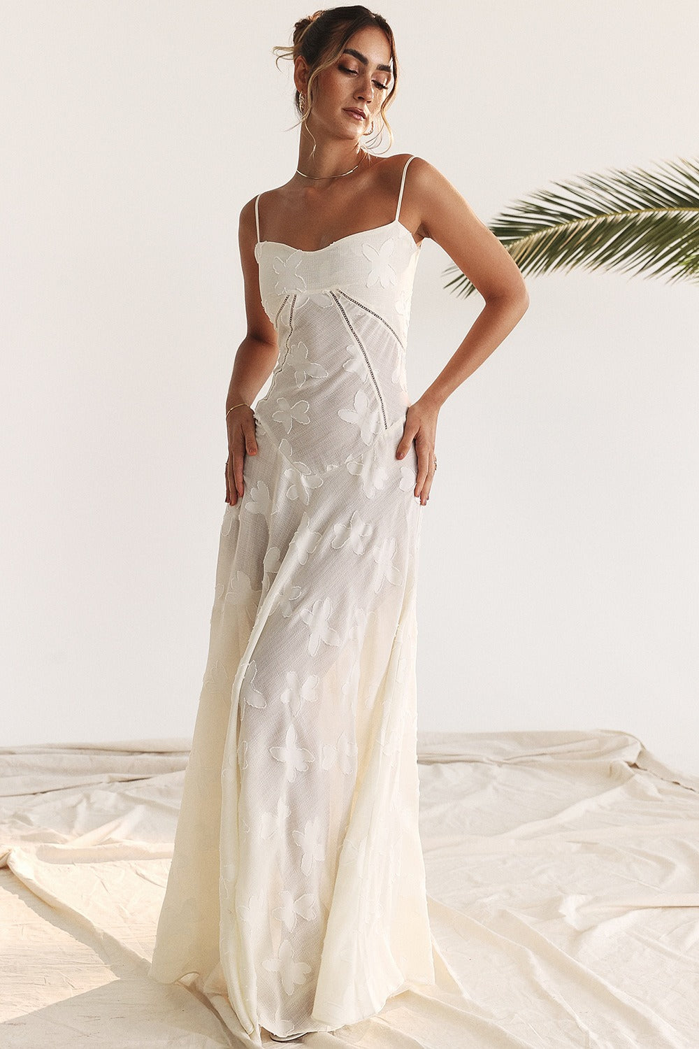 Lace Edition TieStrap Romantic Maxi Dress