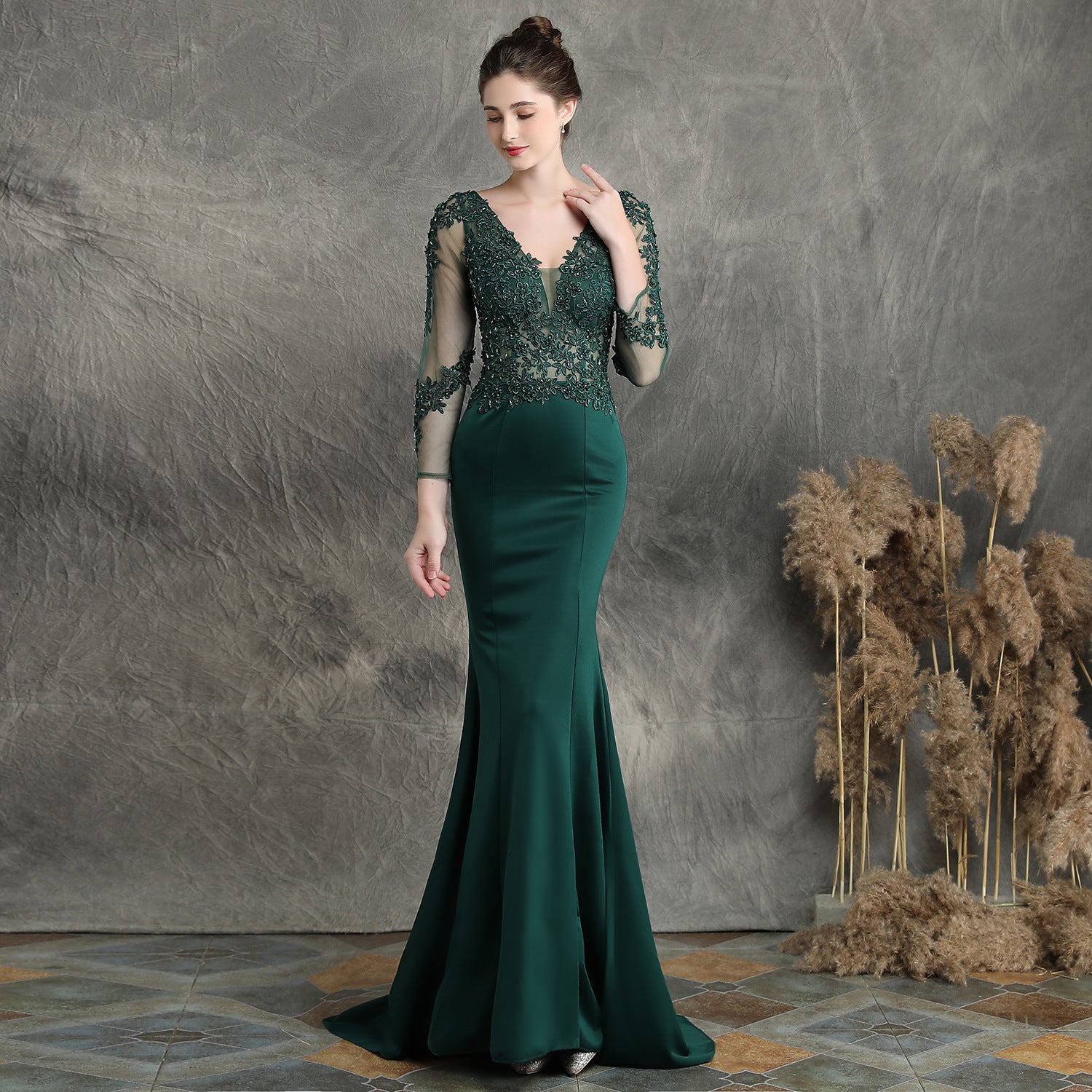 Handmade Applique Beaded Toast Dress Bride Extended Long Sleeve Appreciation Dinner Fishtail Wedding Evening Dress Formal Gown