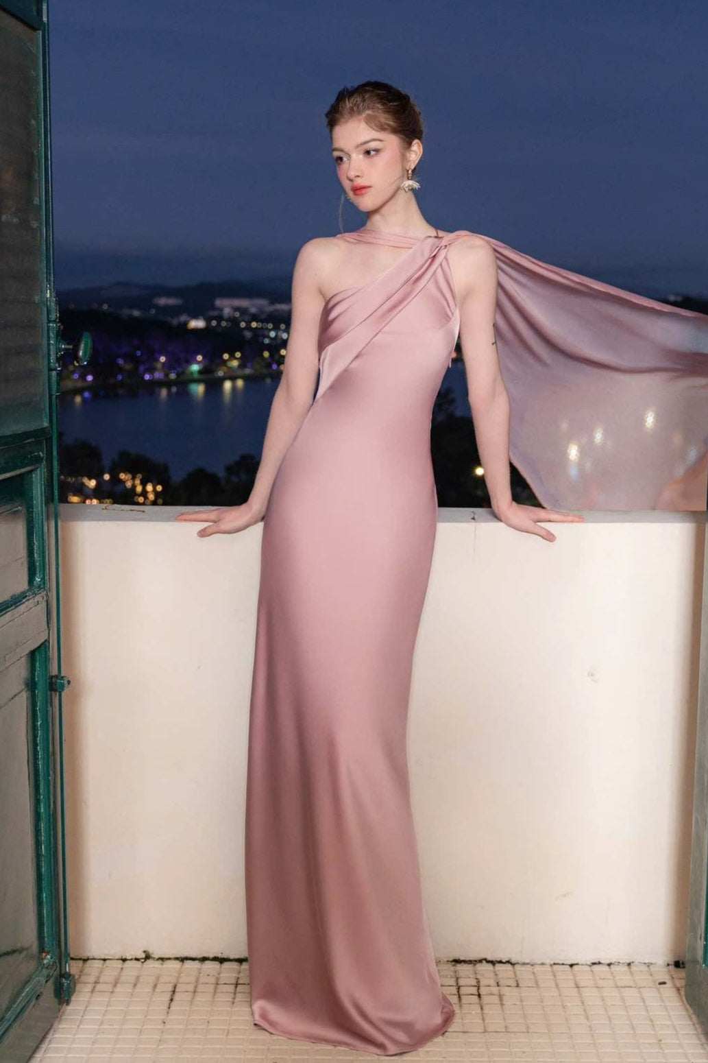 Satin Mermaid Slim Fit Graceful One Shoulder Solid Color Prom Dress