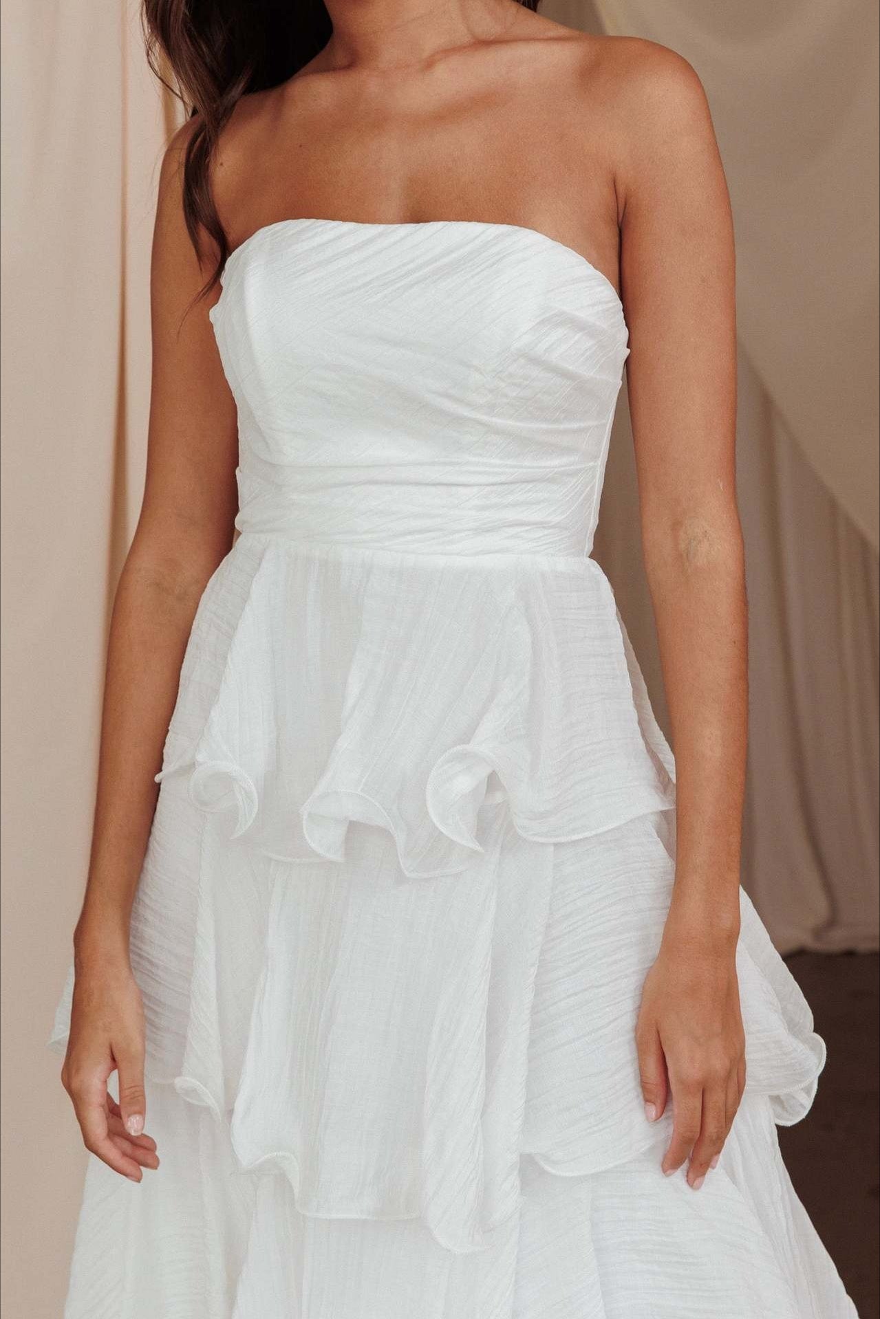 Chic Slim Fit Strapless Backless Ruffled Prom Dress