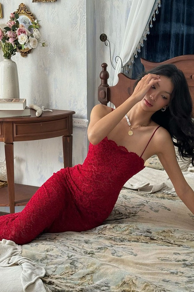Lace Sleeveless Split Bodycon Midi Dress