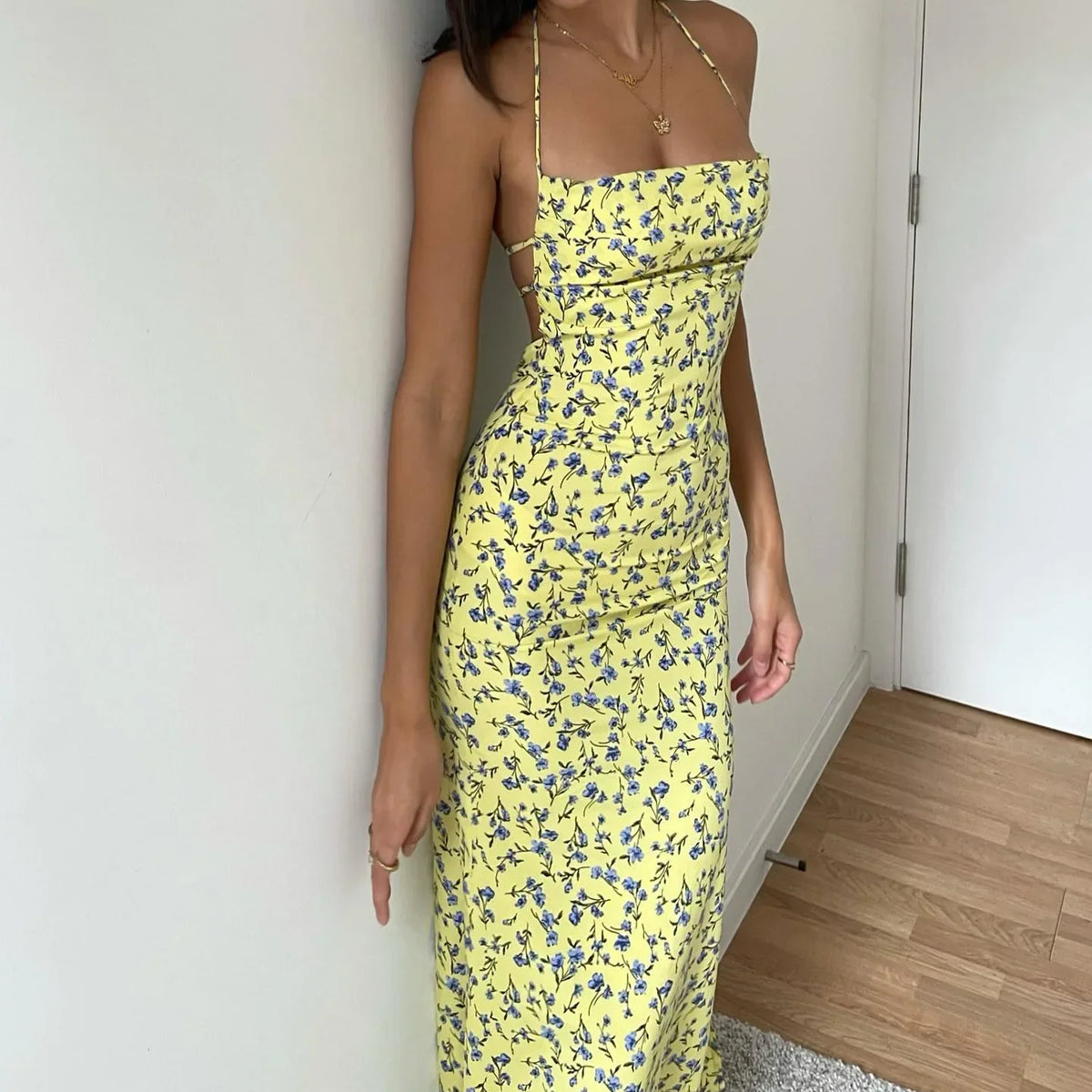 Dulzura Lace Up Halter Bloom Long Bodycon Club Streetwear Sun Midi Dresses