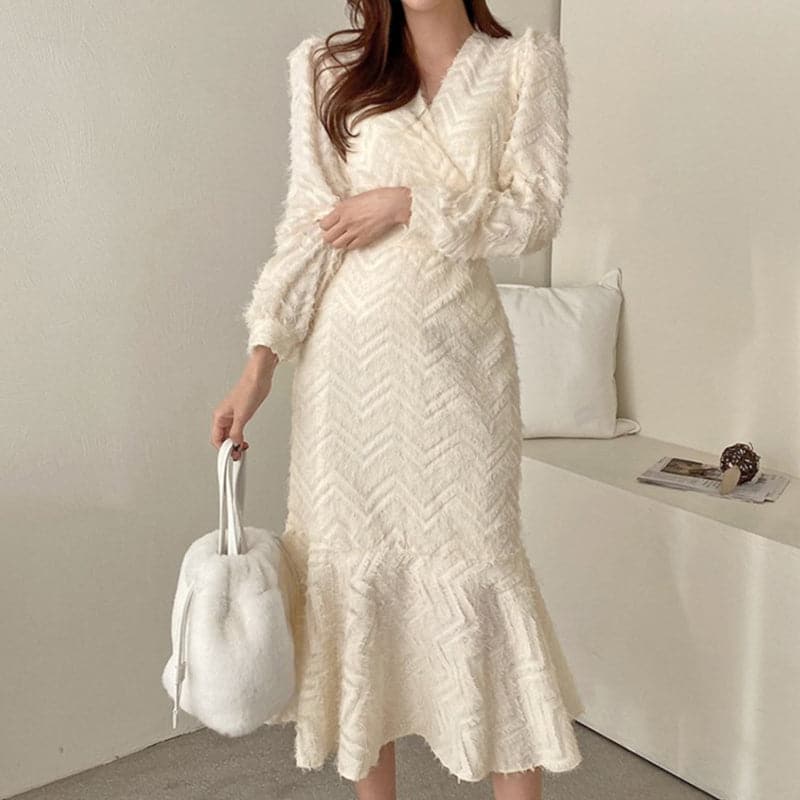 Graceful Chic V Neck Long Sleeve Mermaid Dress