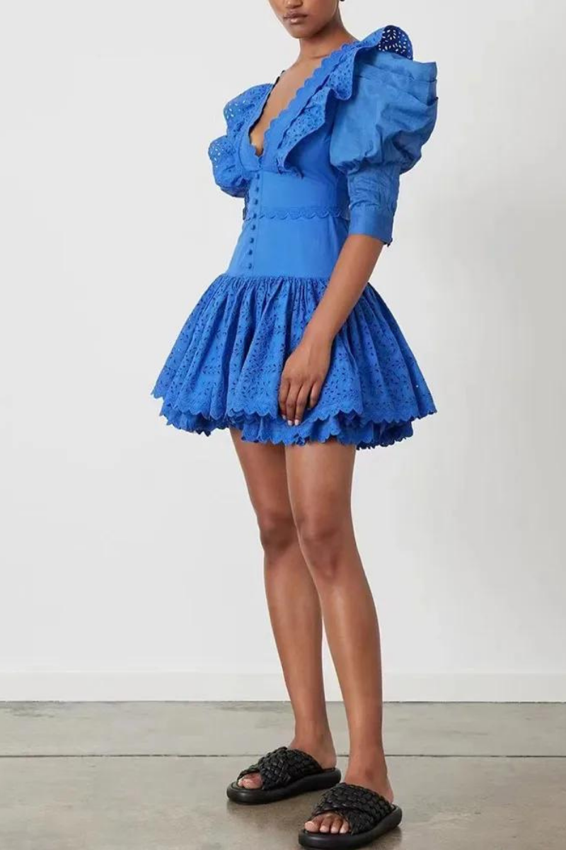 Minimalist Rosalía Backless Mini Dress with Ruffles and a Plunging Neckline Statement Occasion Edit