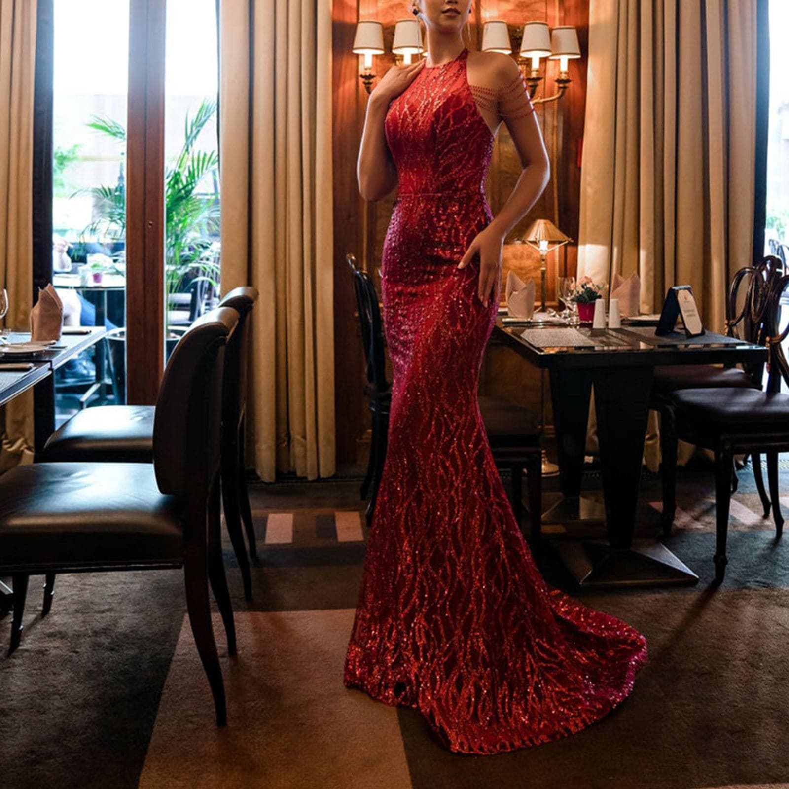 Trend Halter Neck Prom Dresses