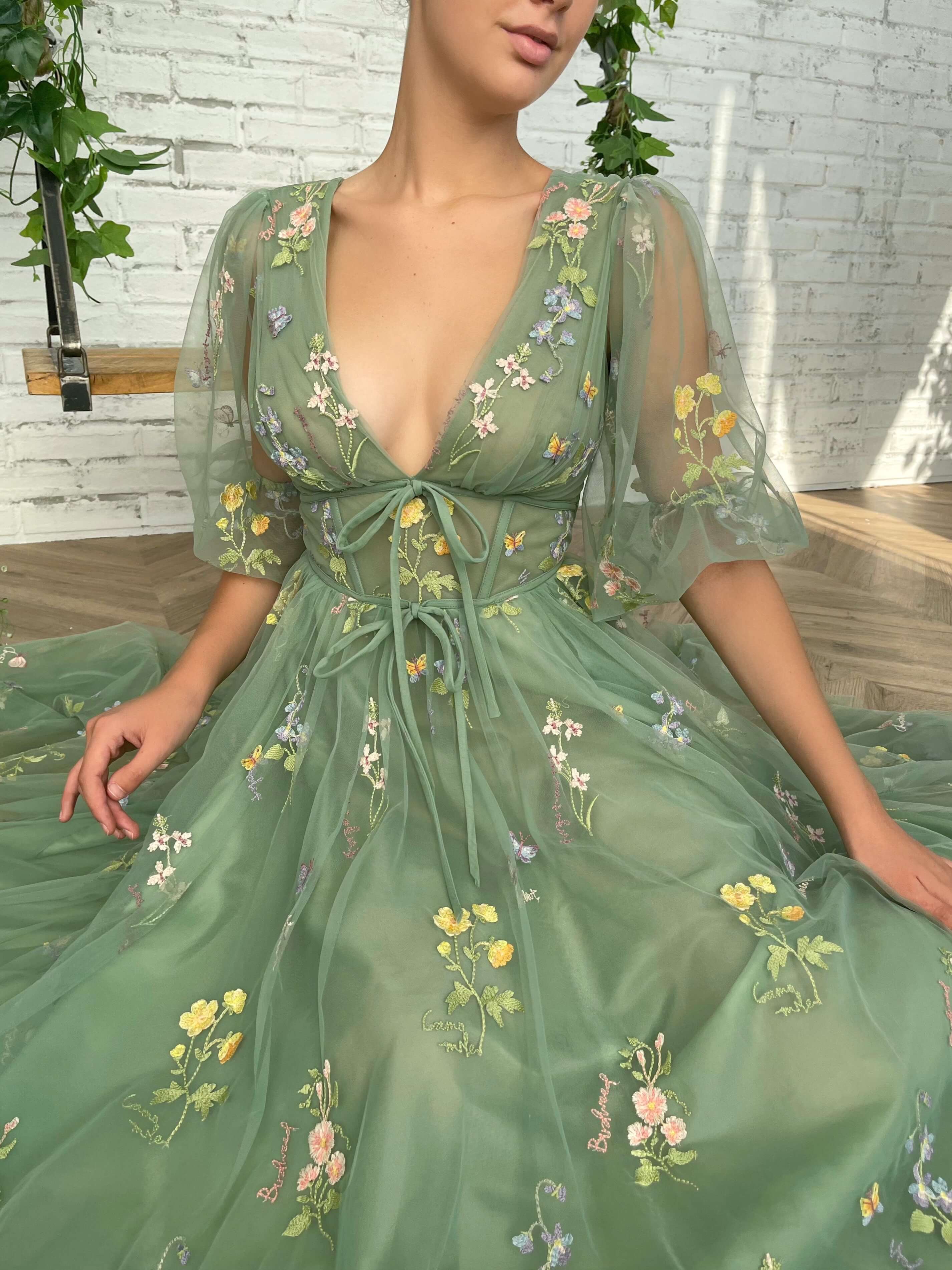 Meadow Flourishing Midi Dress