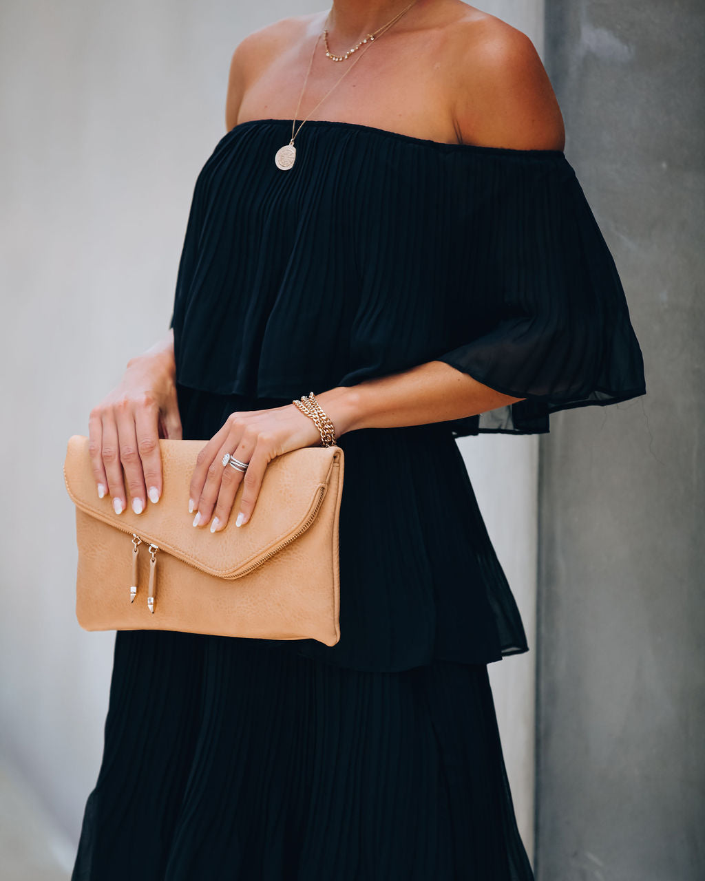 Tiered Bonifacio Pleated Midi Dress Black