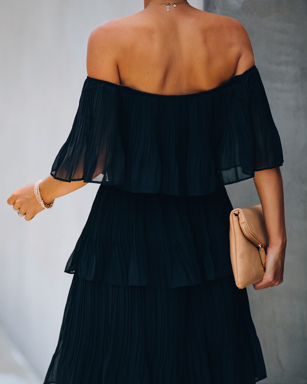 Tiered Bonifacio Pleated Midi Dress Black
