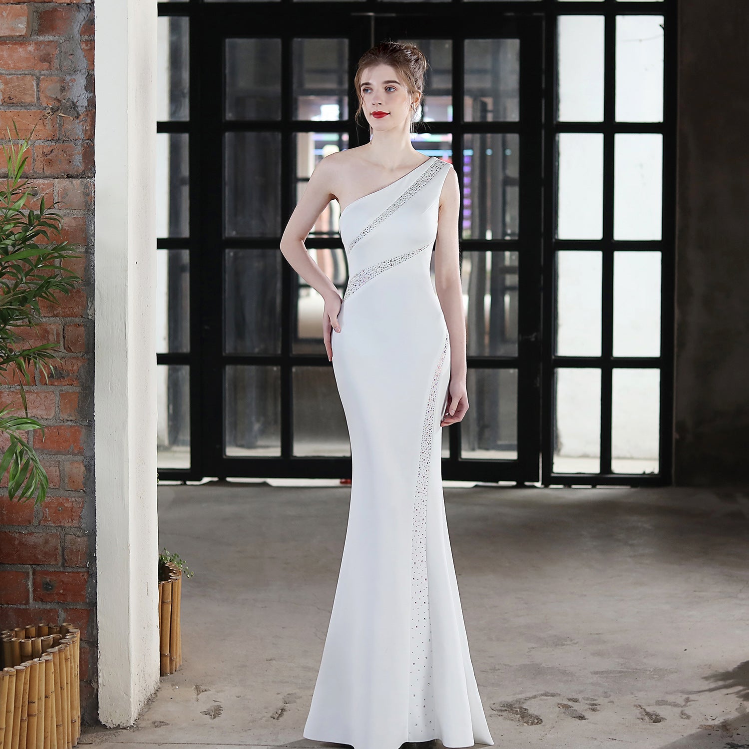 Dress Bride Extended One Shoulder Appreciation Dinner Slim-Fit Fishtail Wedding Car Model Exhibition Dress