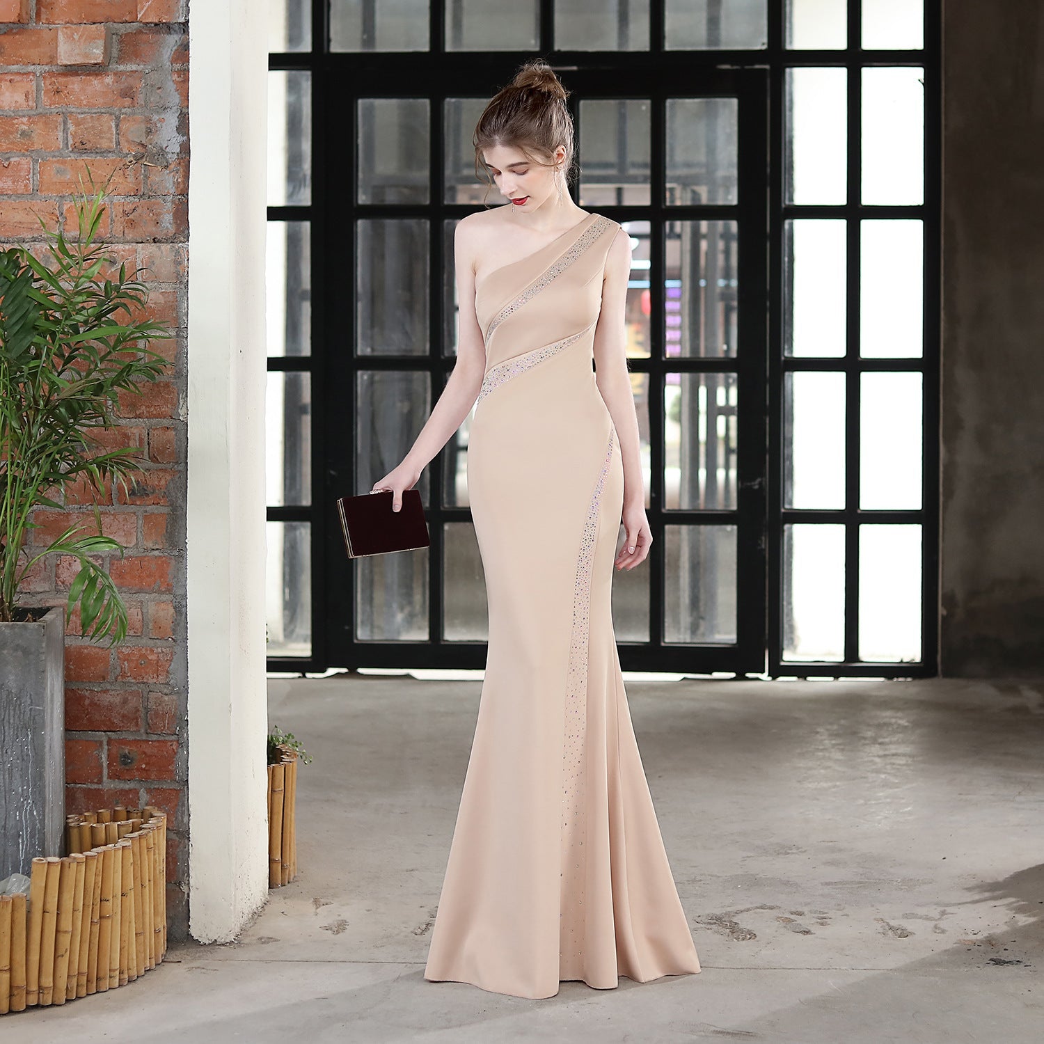 Dress Bride Extended One Shoulder Appreciation Dinner Slim-Fit Fishtail Wedding Car Model Exhibition Dress