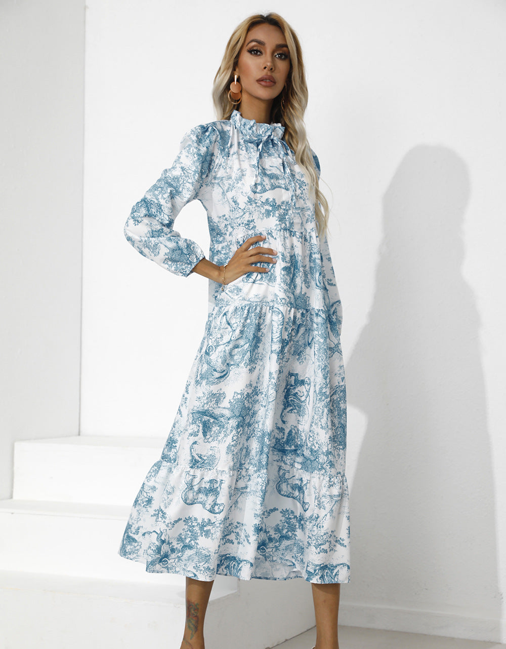 Tempe Flower Ruffle Midi Dress Blue