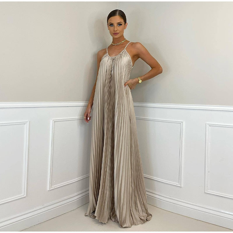 Kissnovaa - Pleated Long Halter Sleeveless Sling Banquet Dress