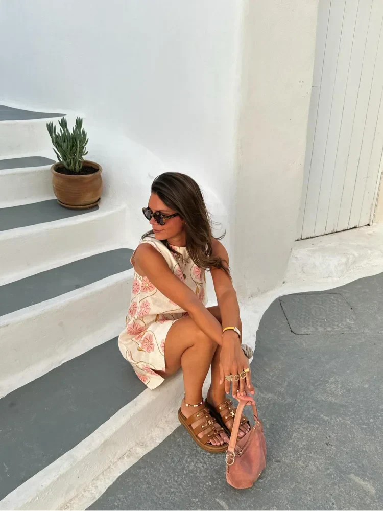 Minimalist Fabiana Mini Dress with Flowers Chic Silhouette Collection