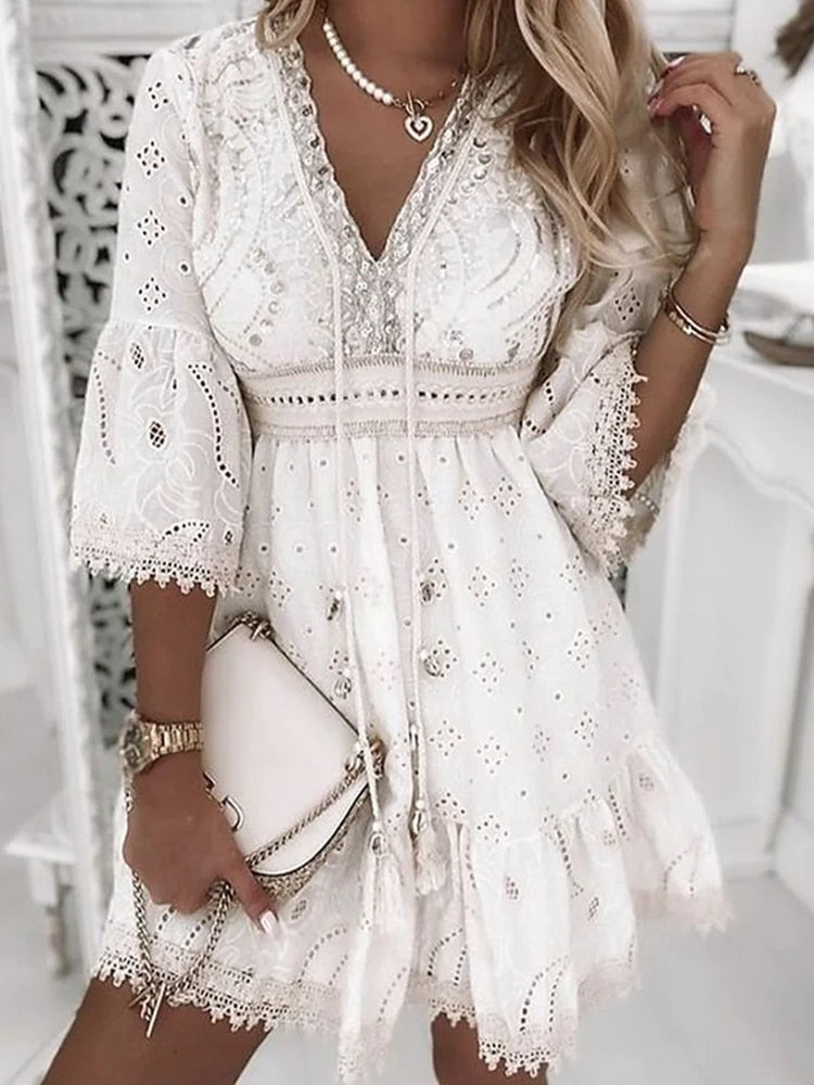 Boutique Erika Bohemian Style Mini Dress Chic Silhouette Collection