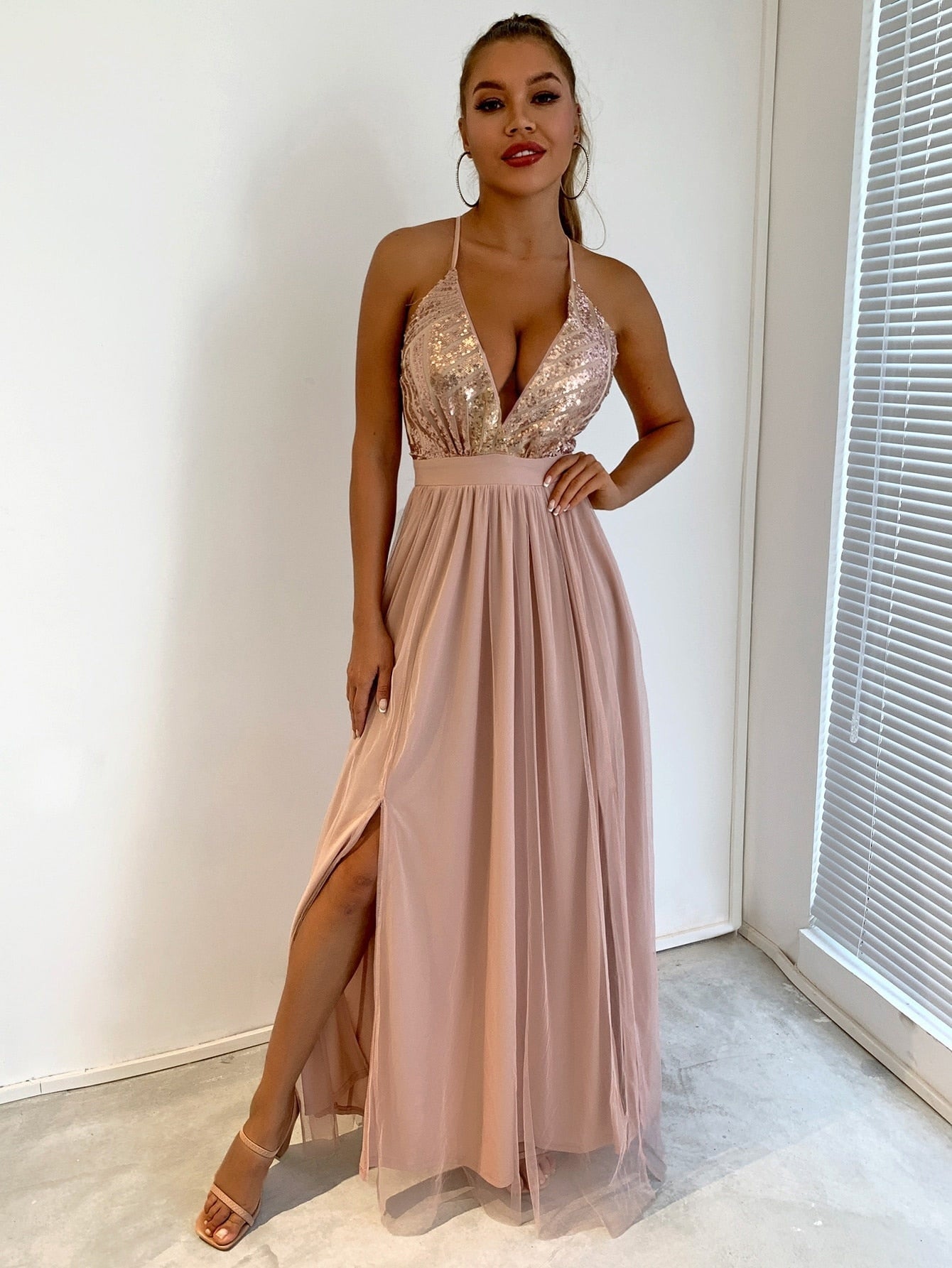 Kissnovaa - Graceful Sequins Mesh Stitching Long Party Dress
