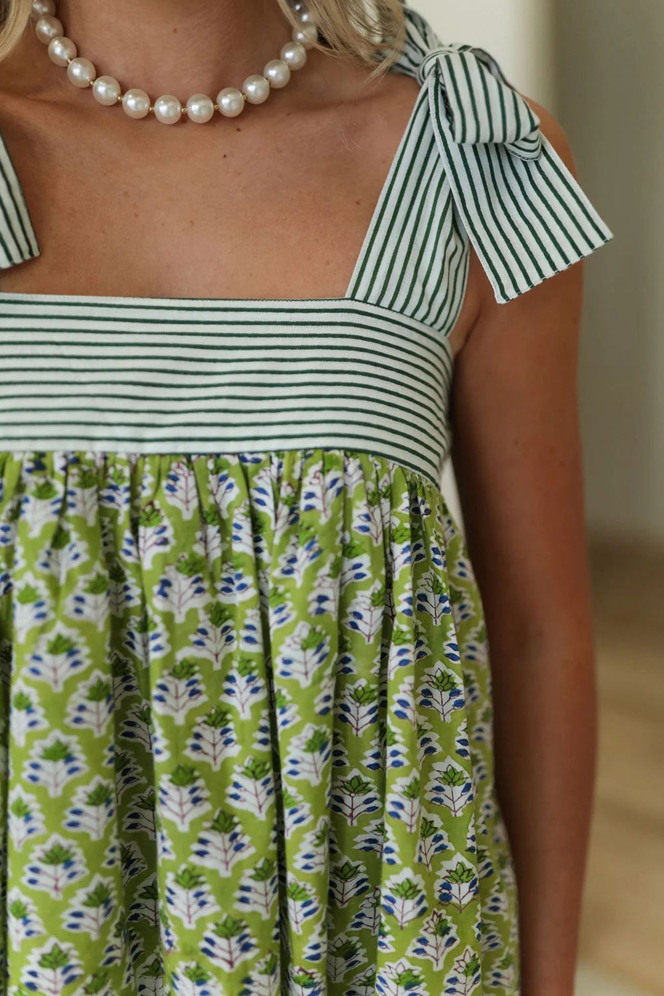 Classic Strappy Floral Print Mini Dress