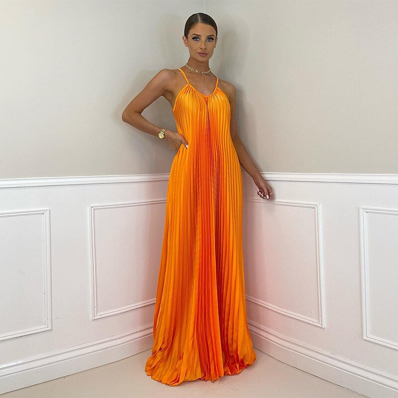 Kissnovaa - Pleated Long Halter Sleeveless Sling Banquet Dress