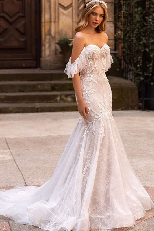 Retro Lace Fit Flare Wedding Dress